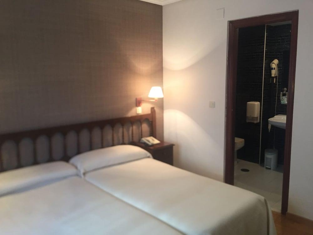 Hotel El Molinon Cangas De Narcea Bagian luar foto